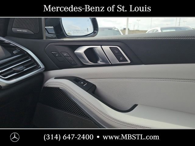 Used 2023 BMW X5 M50i w/ Executive Package image 31