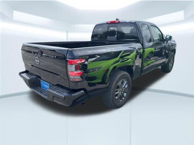 Used 2025 Nissan Frontier SV RWD image 4
