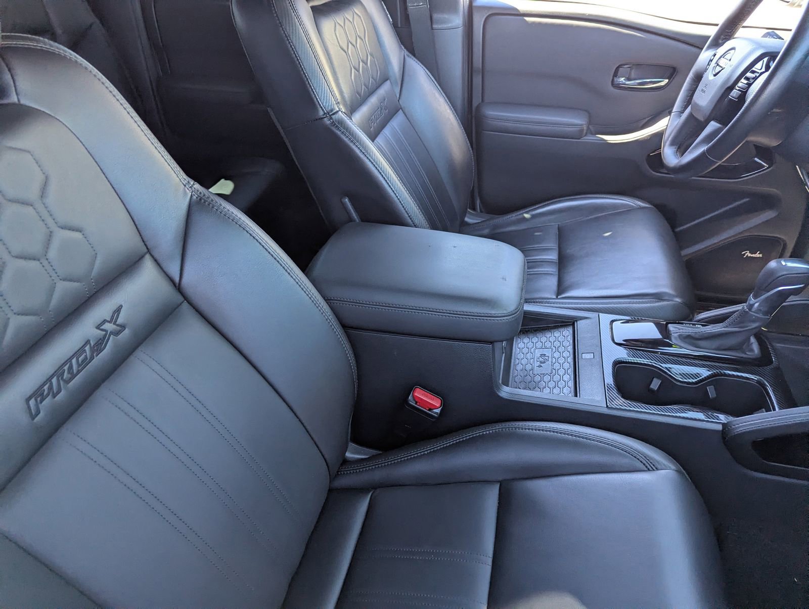 Used 2022 Nissan Frontier Pro-X w/ Pro-X Premium Package image 10