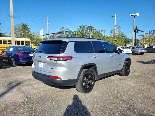 Used 2022 Jeep Grand Cherokee L Limited w/ Luxury Tech Group II AWD/4WD image 2