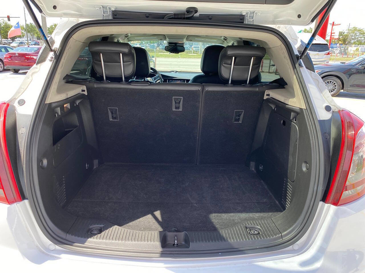 Used 2020 Buick Encore Essence image 13