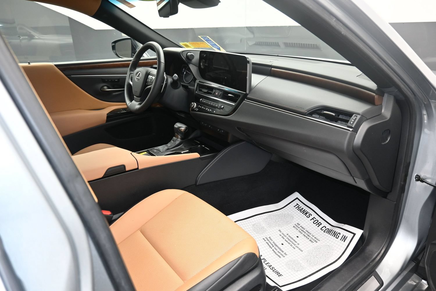 Used 2023 Lexus ES 250 w/ Premium Package AWD/4WD image 20