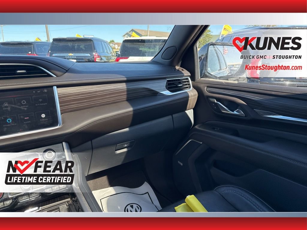 Used 2024 GMC Yukon Denali w/ Denali Reserve Package image 44