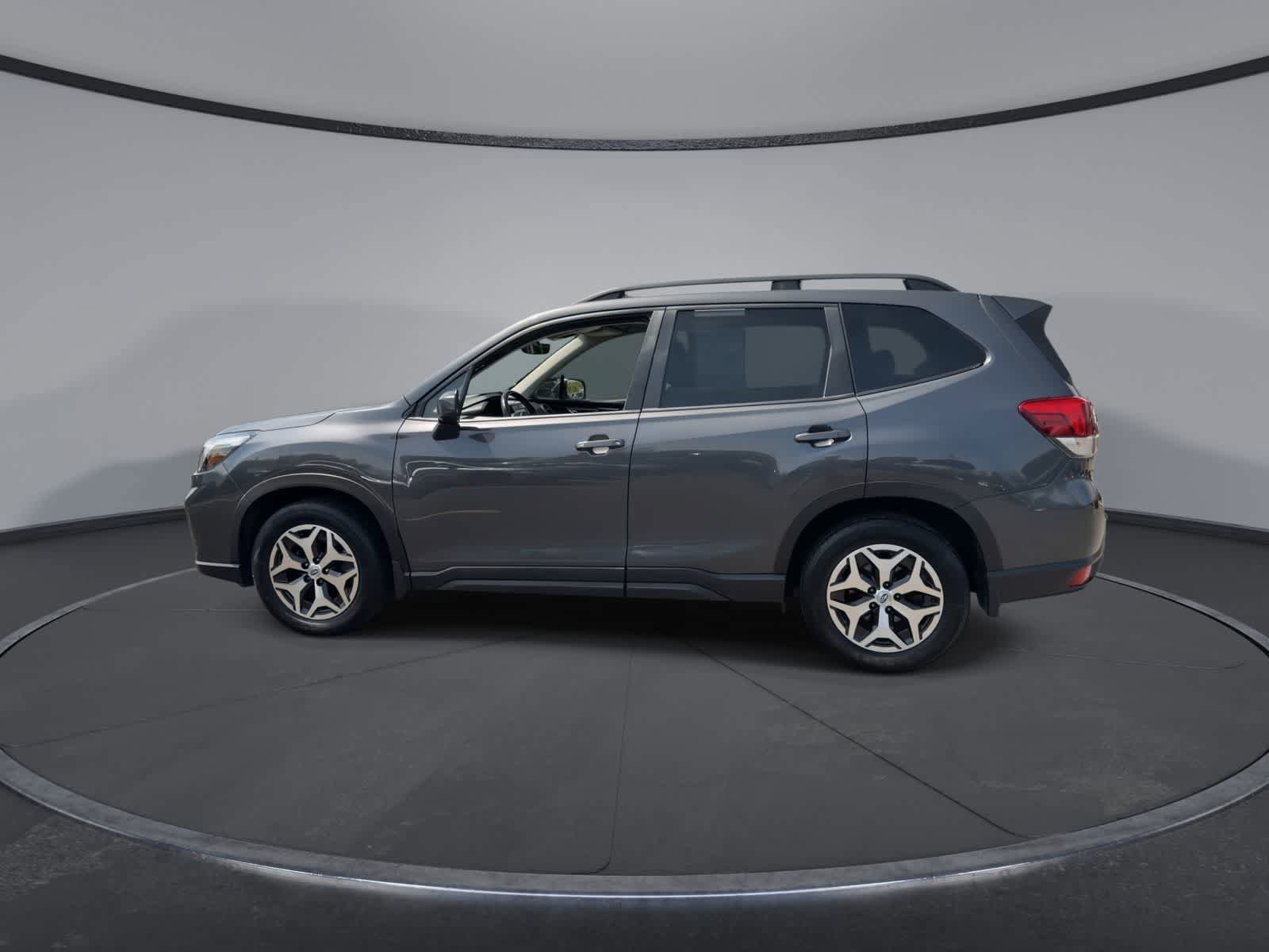 Used 2021 Subaru Forester Premium AWD/4WD image 5
