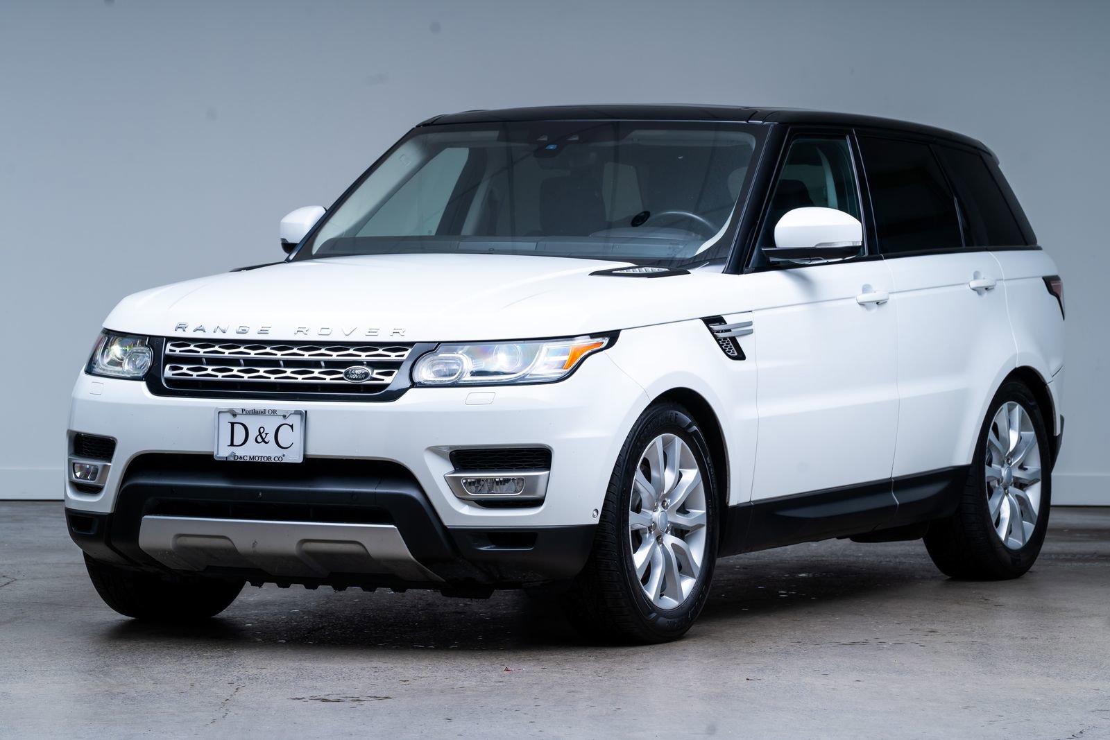 Used 2017 Land Rover Range Rover Sport HSE AWD/4WD image 3