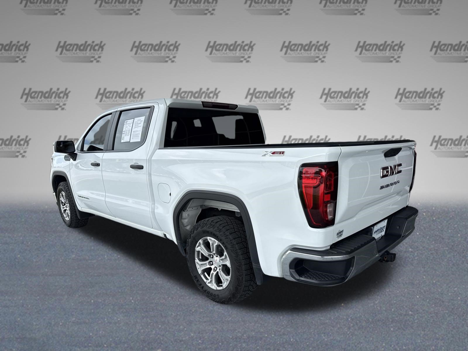Used 2023 GMC Sierra 1500 Pro w/ Pro Value Package AWD/4WD image 7