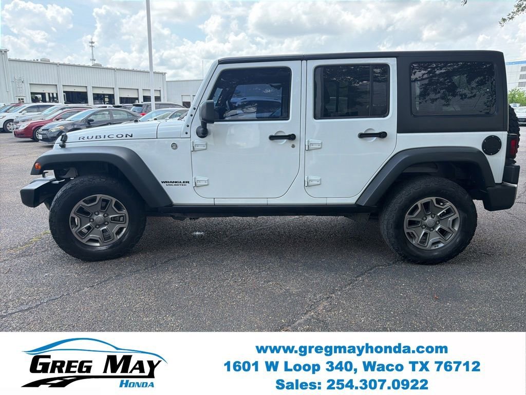 Used 2015 Jeep Wrangler Unlimited Rubicon w/ Connectivity Group AWD/4WD image 6