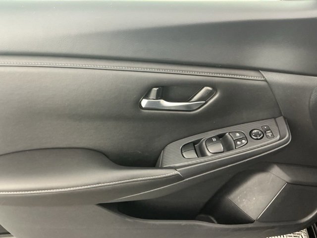 Used 2023 Nissan Sentra SV image 7