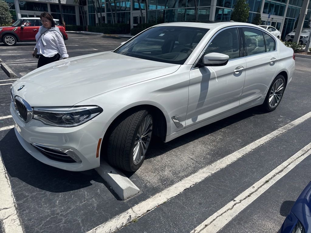Used 2017 BMW 530i RWD image 5
