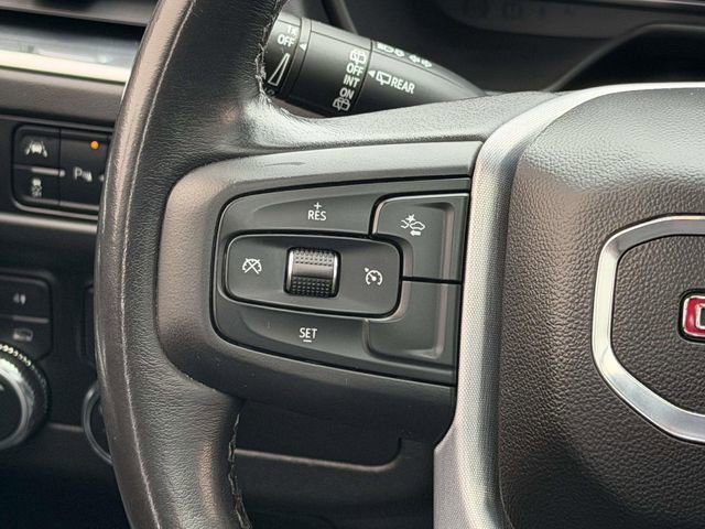 Used 2023 GMC Yukon XL SLT image 18