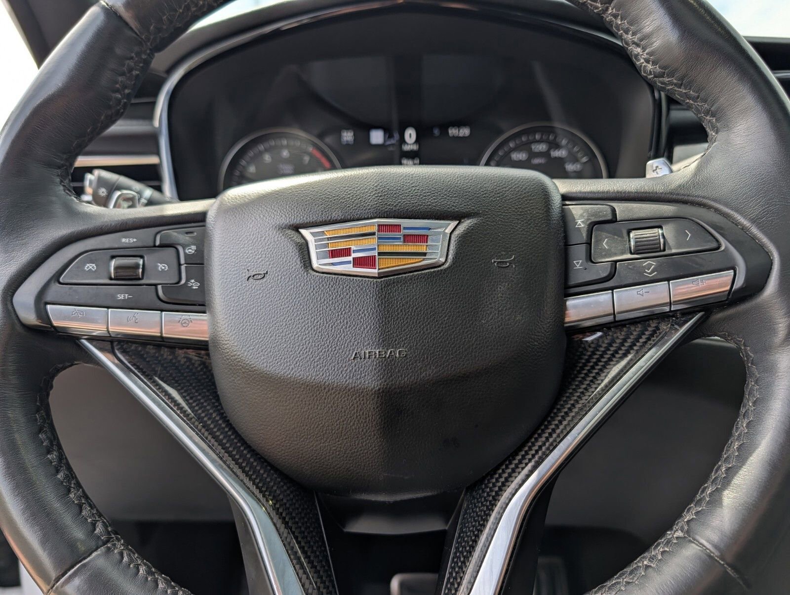 Used 2024 Cadillac XT6 Sport w/ LPO, Onyx Lite Package AWD/4WD image 41