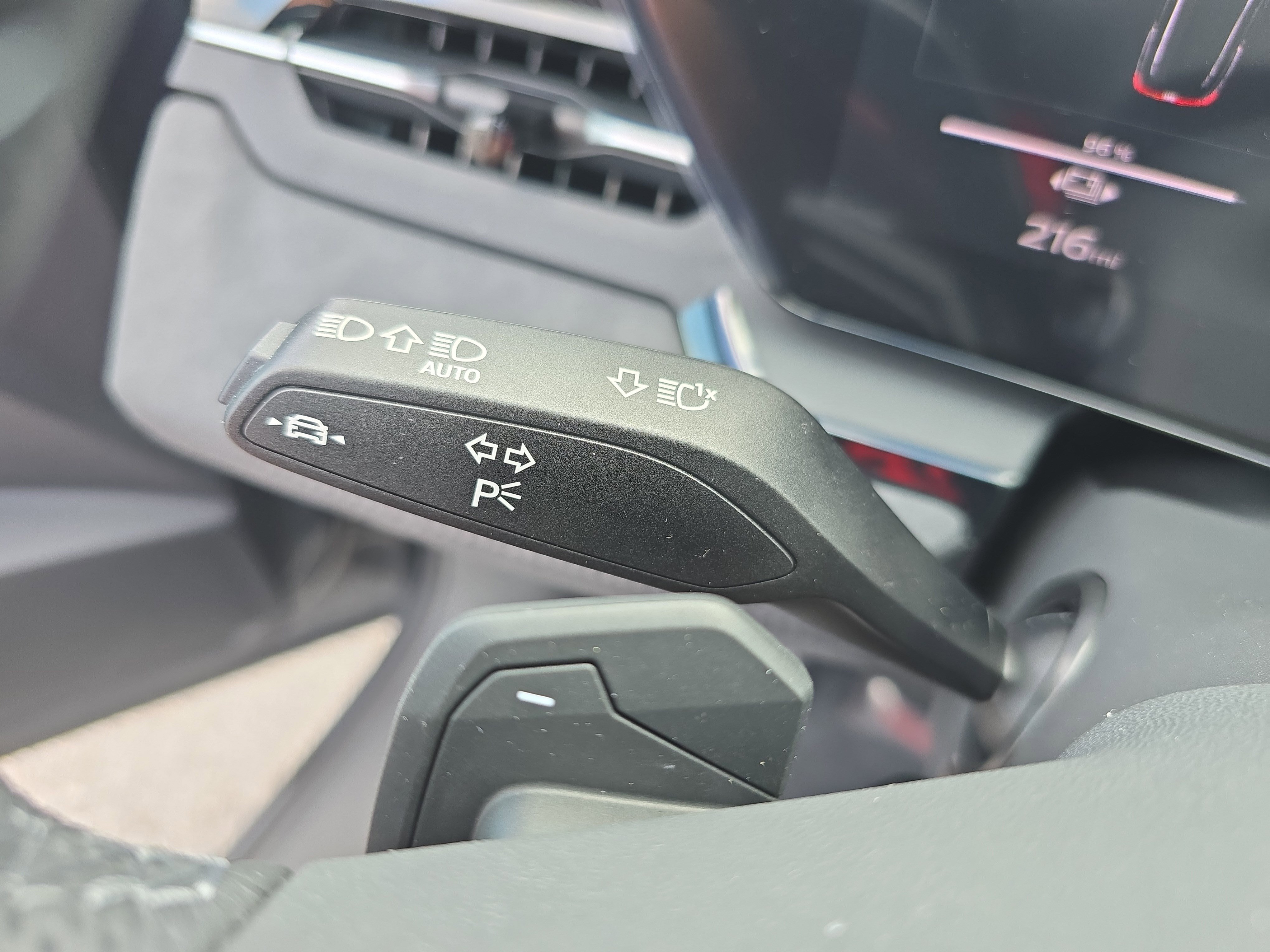 New 2025 Audi SQ6 e-tron Prestige image 24
