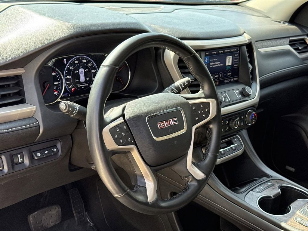 Used 2023 GMC Acadia Denali FWD image 9