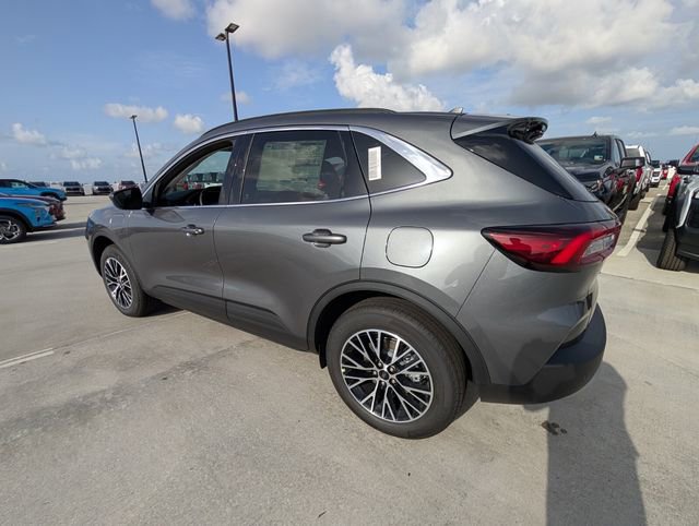 New 2025 Ford Escape SE image 10
