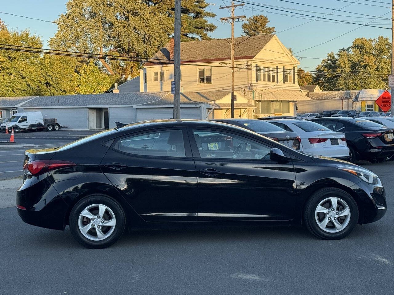 Used 2014 Hyundai Elantra SE FWD image 8