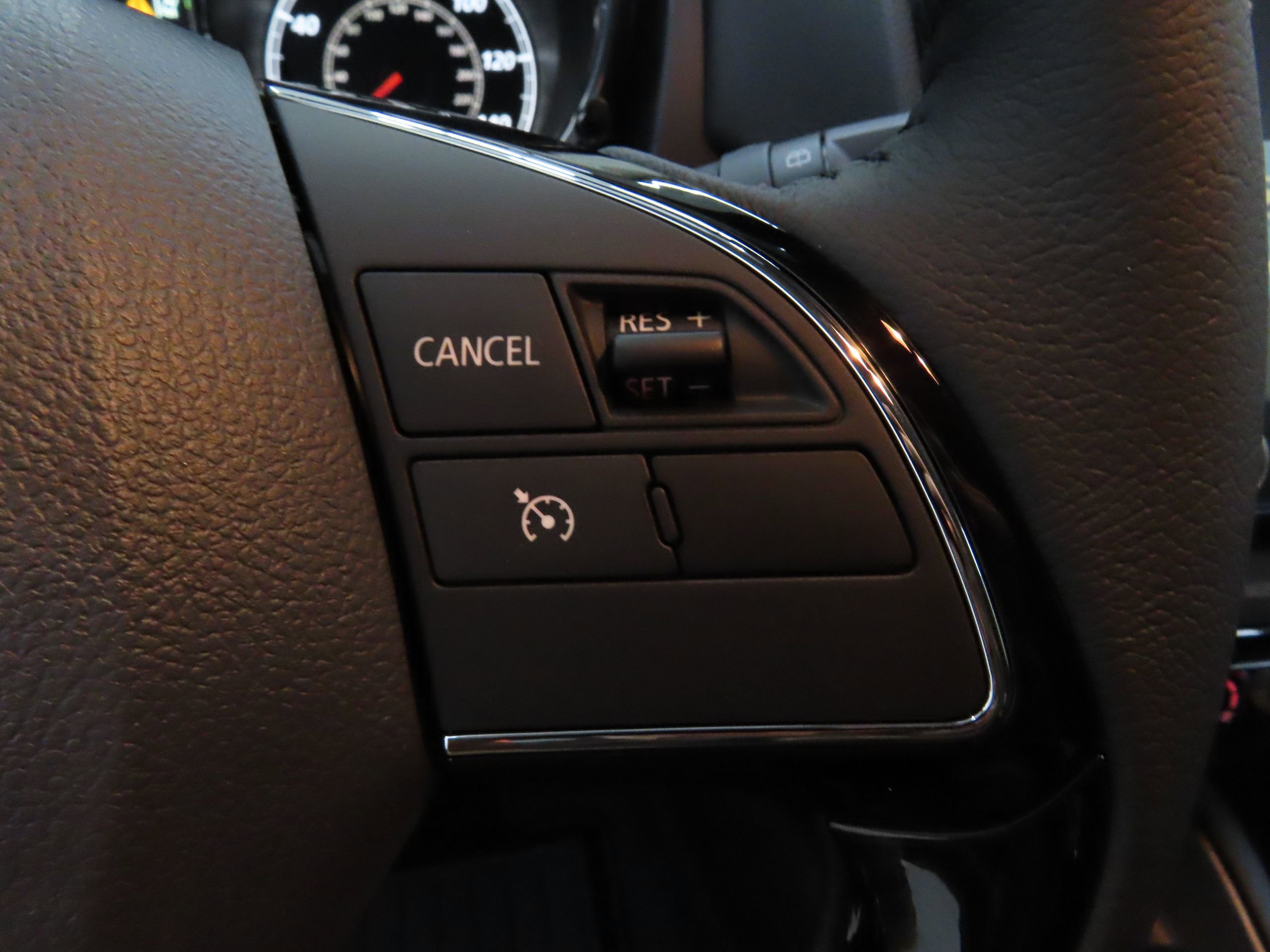 New 2025 Mitsubishi Outlander Sport SE image 13