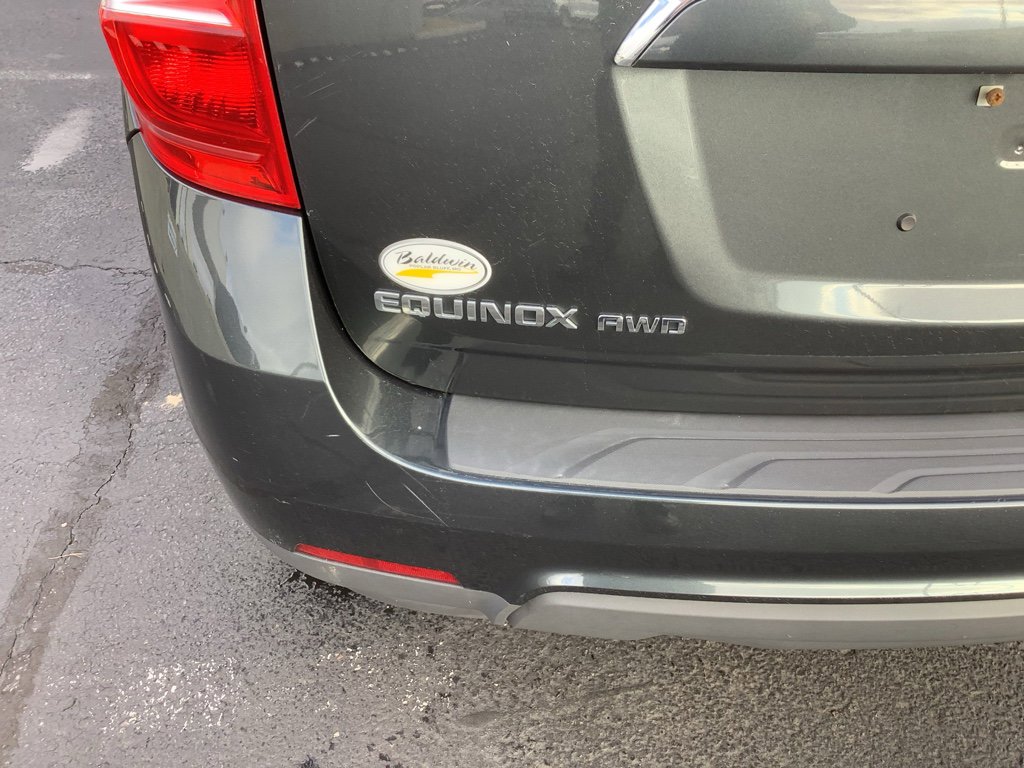 Used 2017 Chevrolet Equinox LS image 9