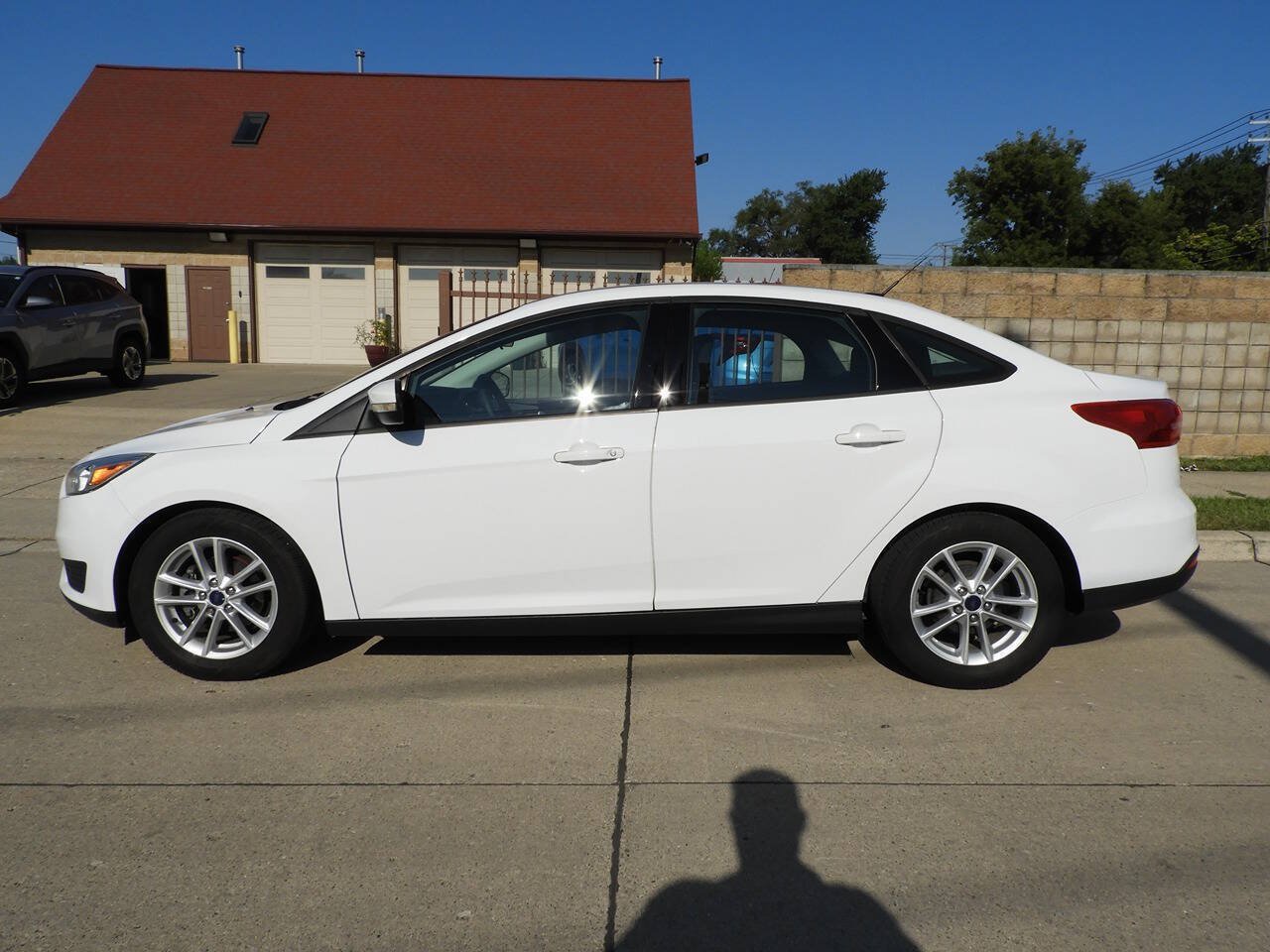 Used 2016 Ford Focus SE FWD image 5