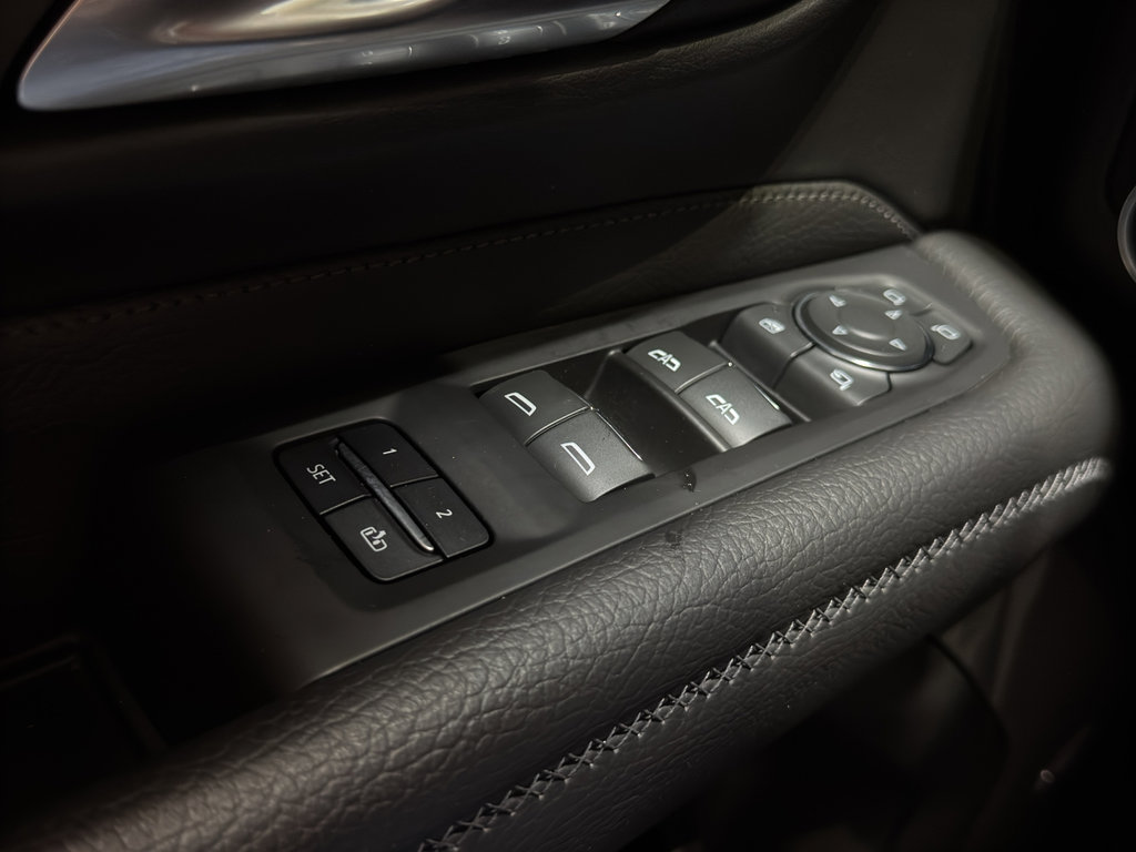 Used 2022 GMC Yukon XL Denali w/ Max Trailering Package image 35