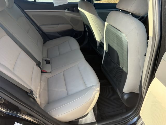 Used 2017 Hyundai Elantra Value Edition FWD image 17