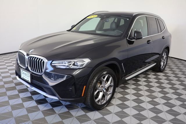 Used 2024 BMW X3 xDrive30i AWD/4WD image 4