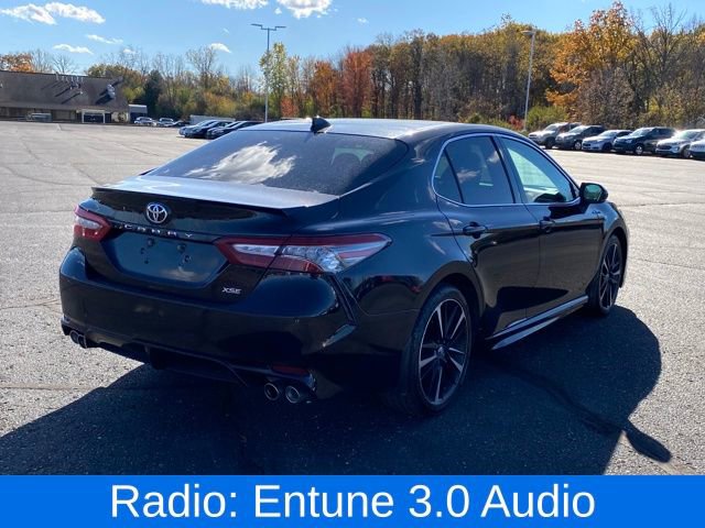 Used 2018 Toyota Camry XSE image 3