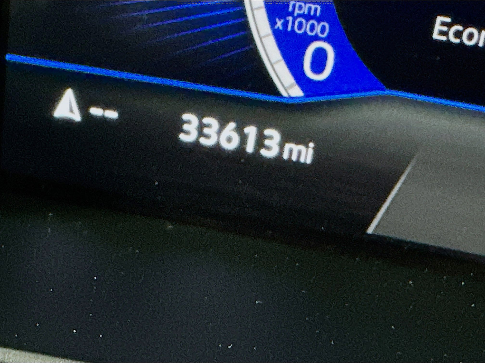 Used 2022 Volkswagen Tiguan SE w/ Panoramic Sunroof Package image 18