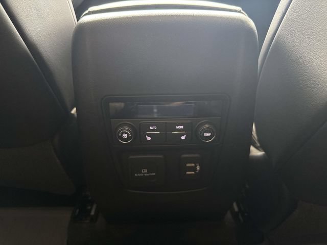 Used 2022 Buick Enclave Avenir w/ Avenir Technology Package AWD/4WD image 36