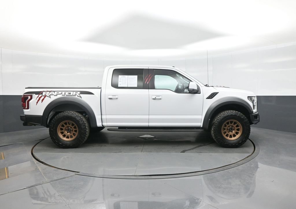 Used 2018 Ford F150 Raptor w/ Equipment Group 802A Luxury image 8