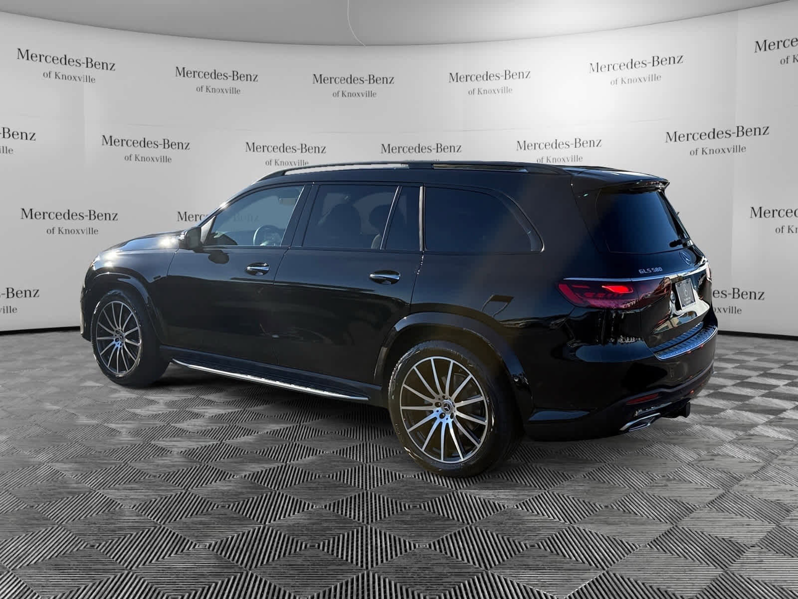 New 2026 Mercedes-Benz GLS 580 4MATIC image 3