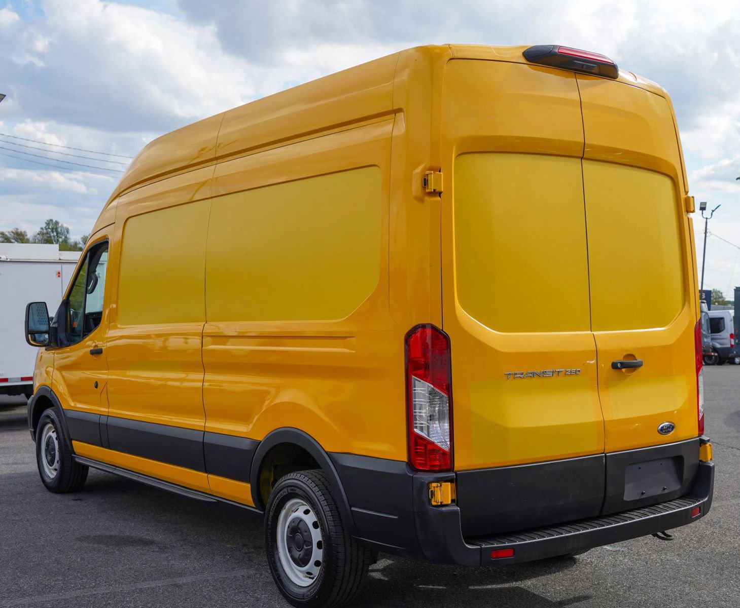 Used 2021 Ford Transit 250 148 High Roof w/ Load Area Protection Package image 4