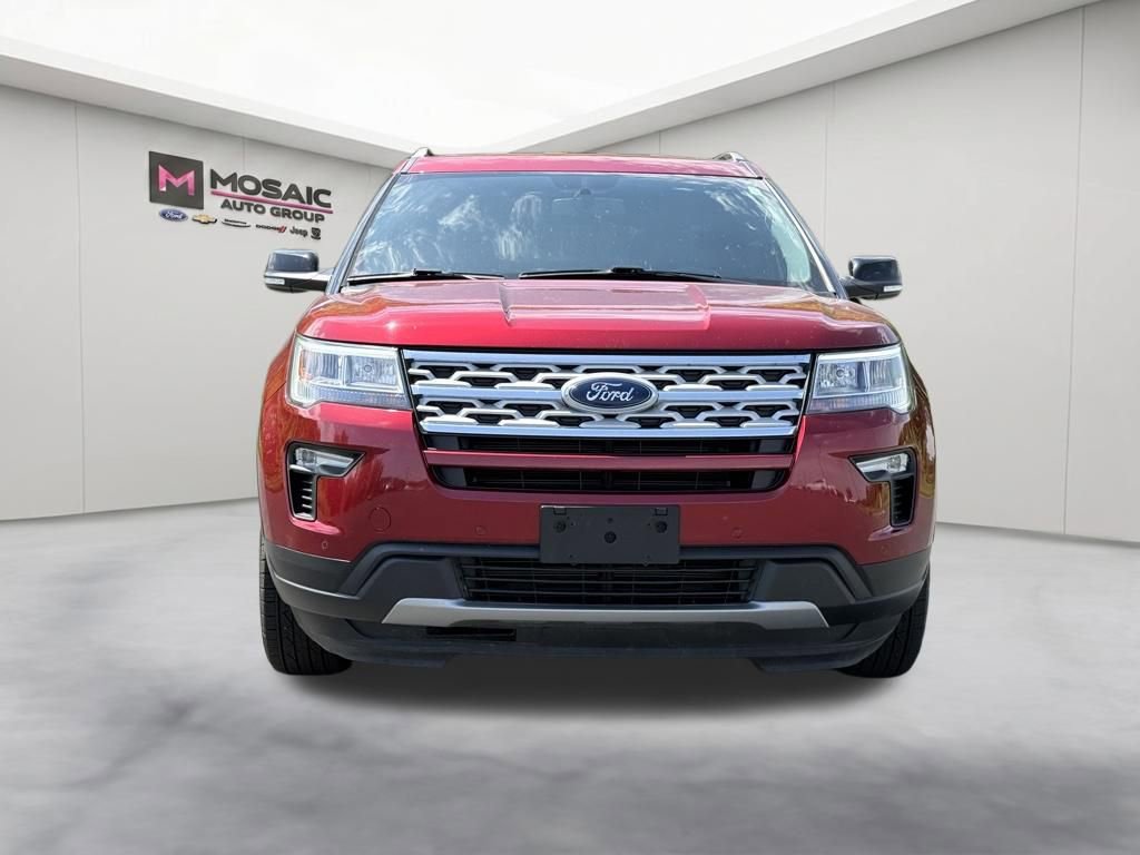 Used 2018 Ford Explorer XLT w/ Equipment Group 202A AWD/4WD image 3