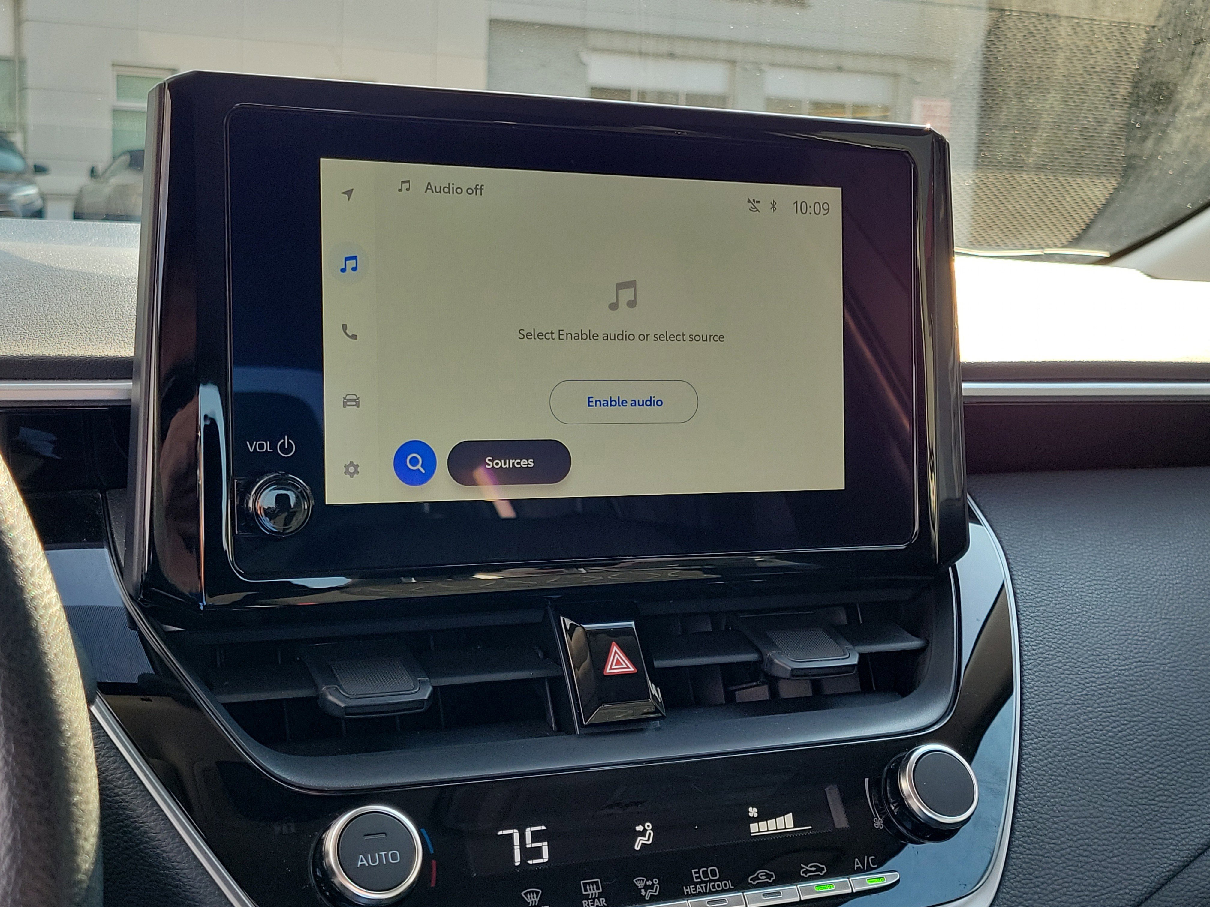 Used 2025 Toyota Corolla LE image 26