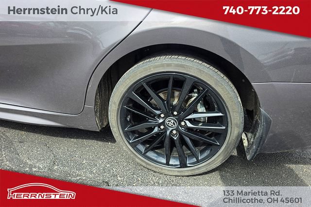 Used 2022 Toyota Camry XSE image 23