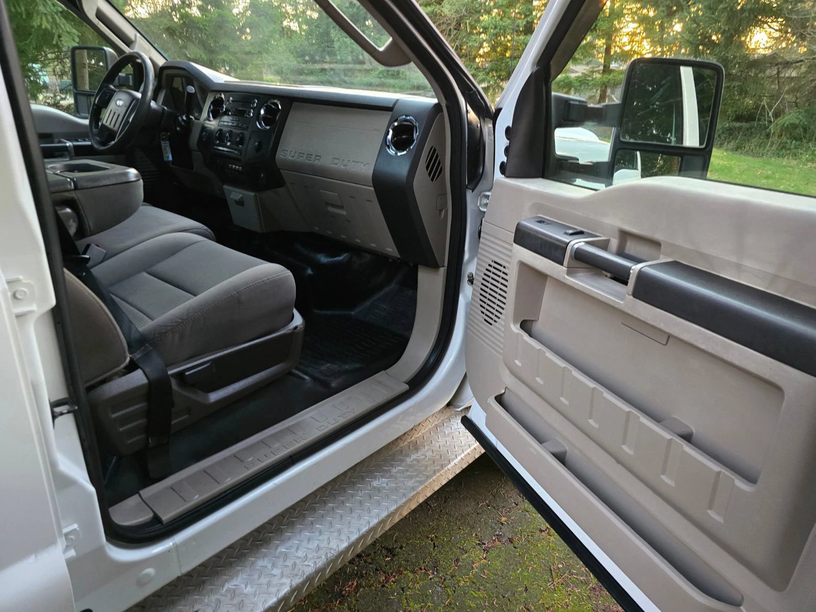 Used 2009 Ford F350 XLT AWD/4WD image 12