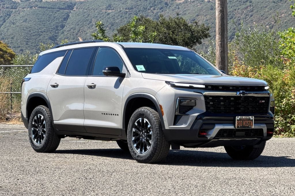 New 2026 Chevrolet Traverse Z71 w/ Enhanced Driving Package AWD/4WD image 2