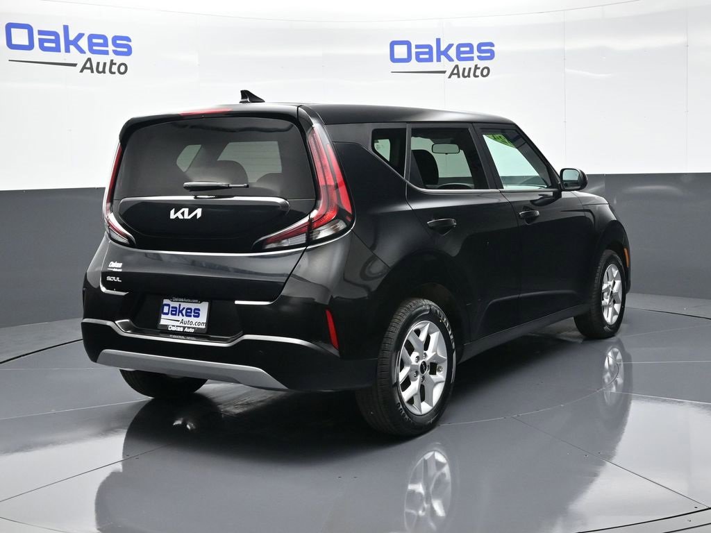 Certified 2024 Kia Soul LX w/ Option Group 015 image 7