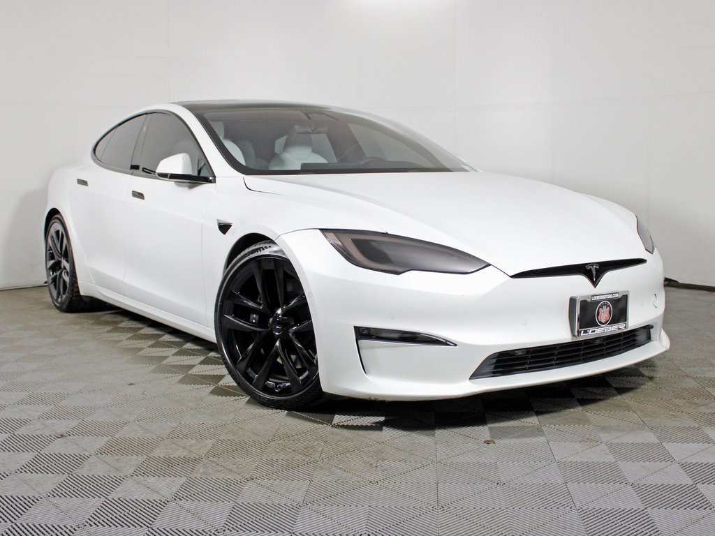 Used 2022 Tesla Model S Plaid image 9