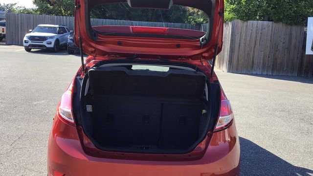 Used 2018 Ford Fiesta SE w/ Cold Weather Package image 9