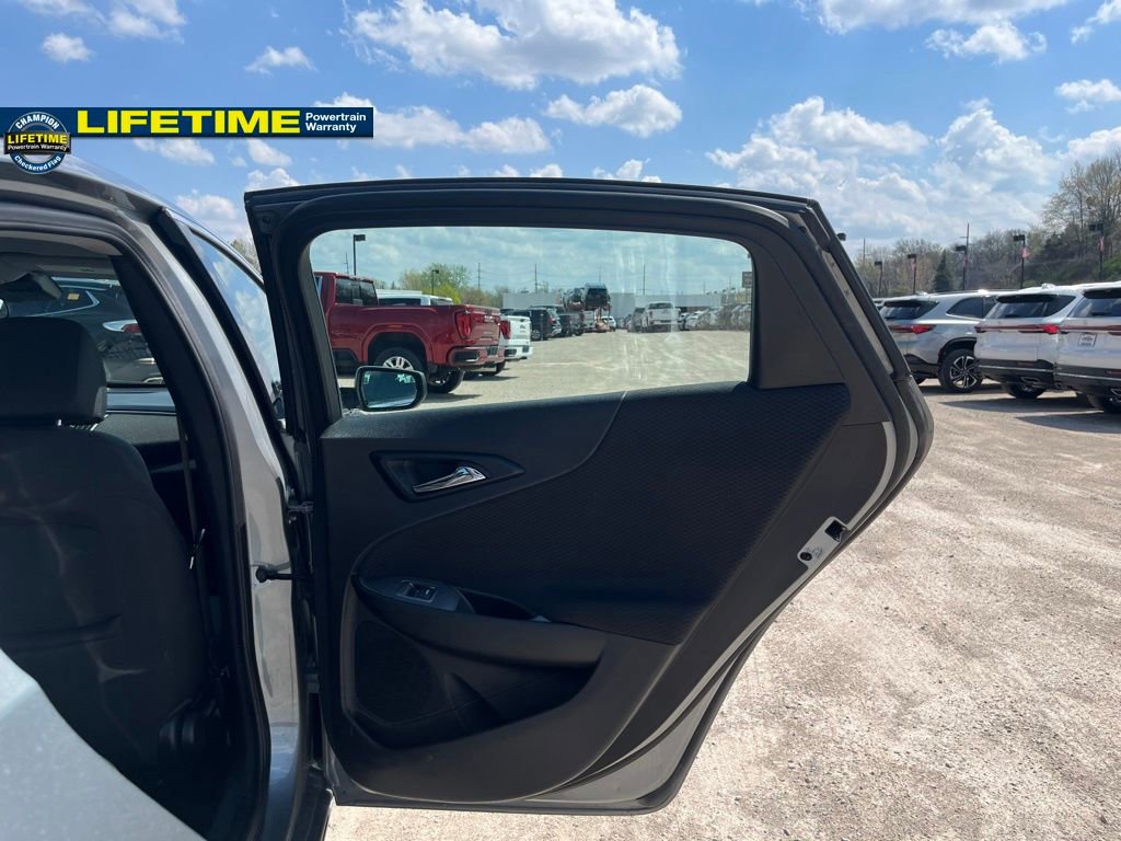 Used 2025 Chevrolet Malibu LT FWD image 30