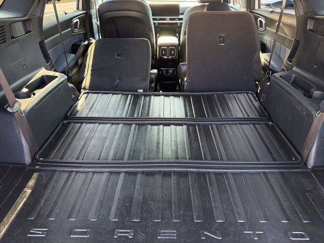 Used 2025 Kia Sorento SX Prestige image 23