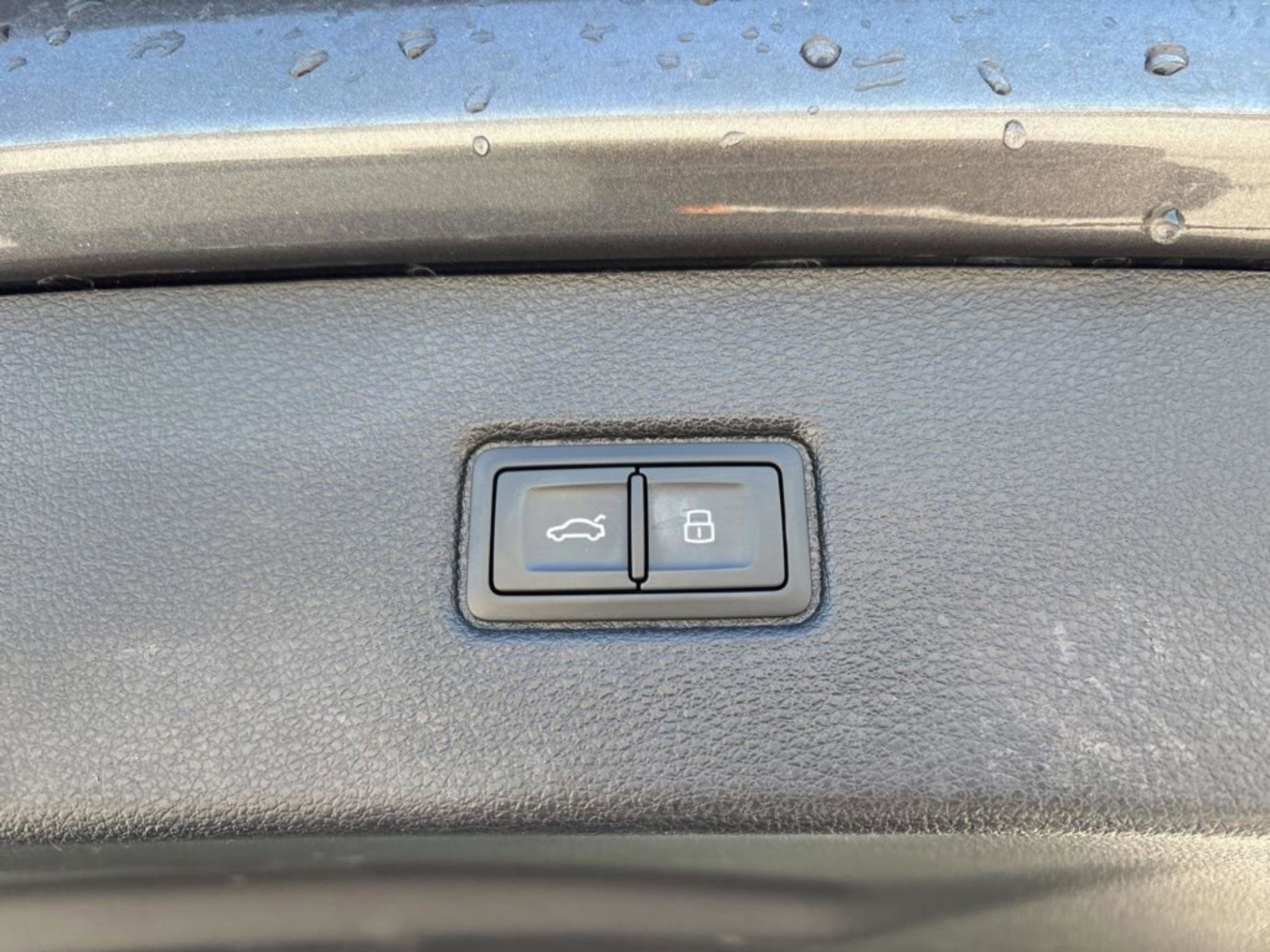 Used 2019 Audi Q7 3.0T Prestige w/ Prestige Package image 27