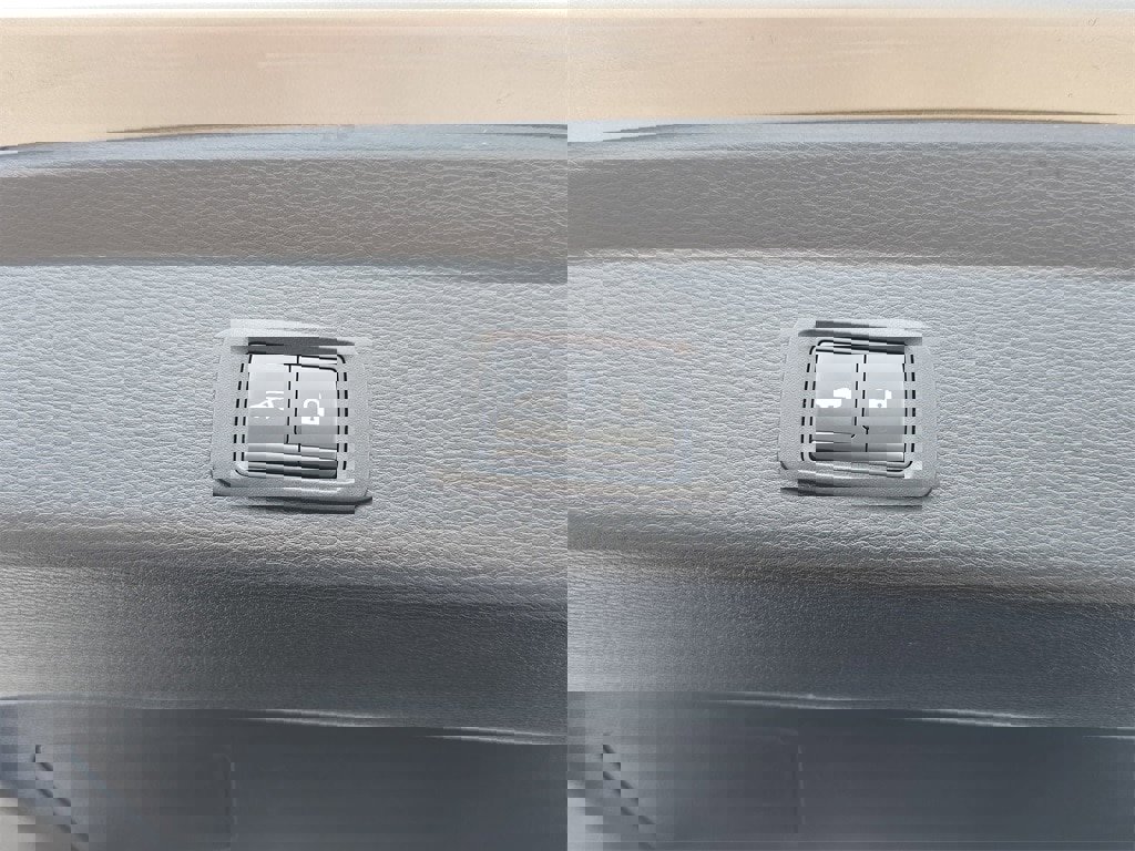 Used 2024 Mitsubishi Outlander SE image 14