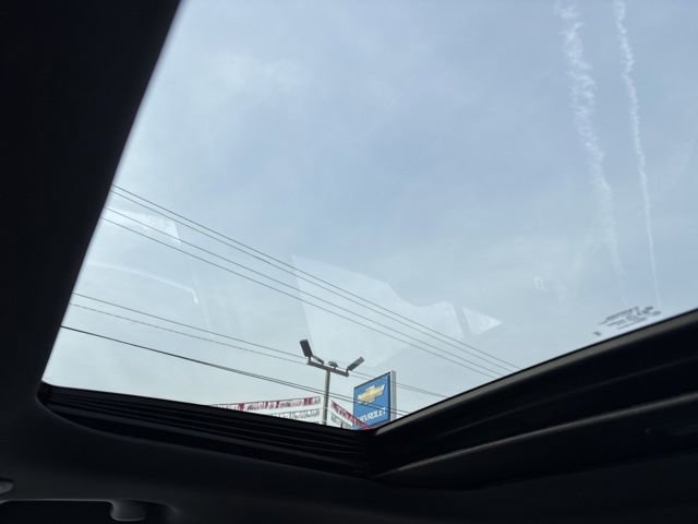 Used 2025 Jeep Grand Cherokee Laredo X w/ Luxury Tech Group I image 16