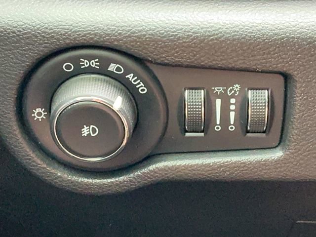 Used 2018 Chrysler Pacifica Limited w/ Advanced Safetytec Group image 54