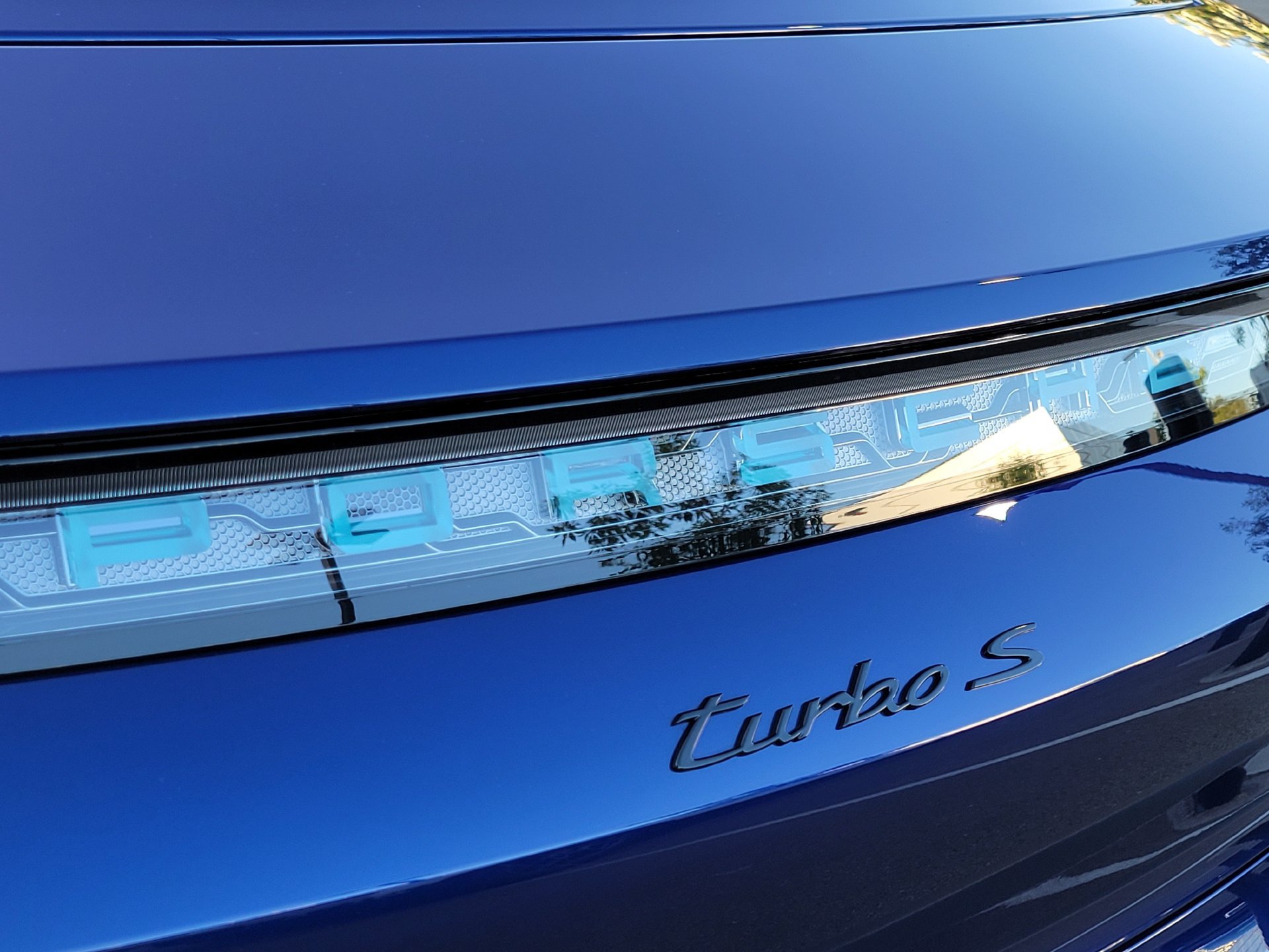 Certified 2022 Porsche Taycan Turbo AWD/4WD image 32