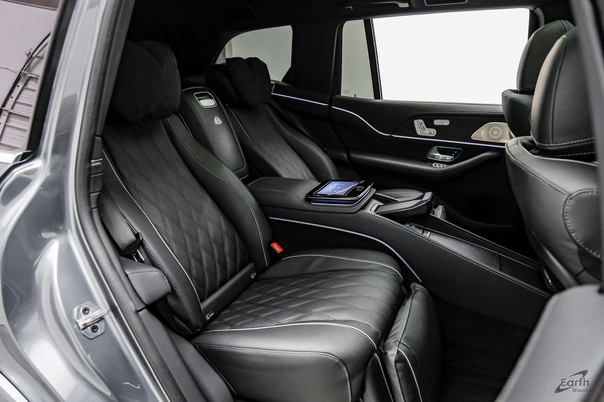 Used 2024 Mercedes-Benz Maybach GLS 600 4MATIC image 88