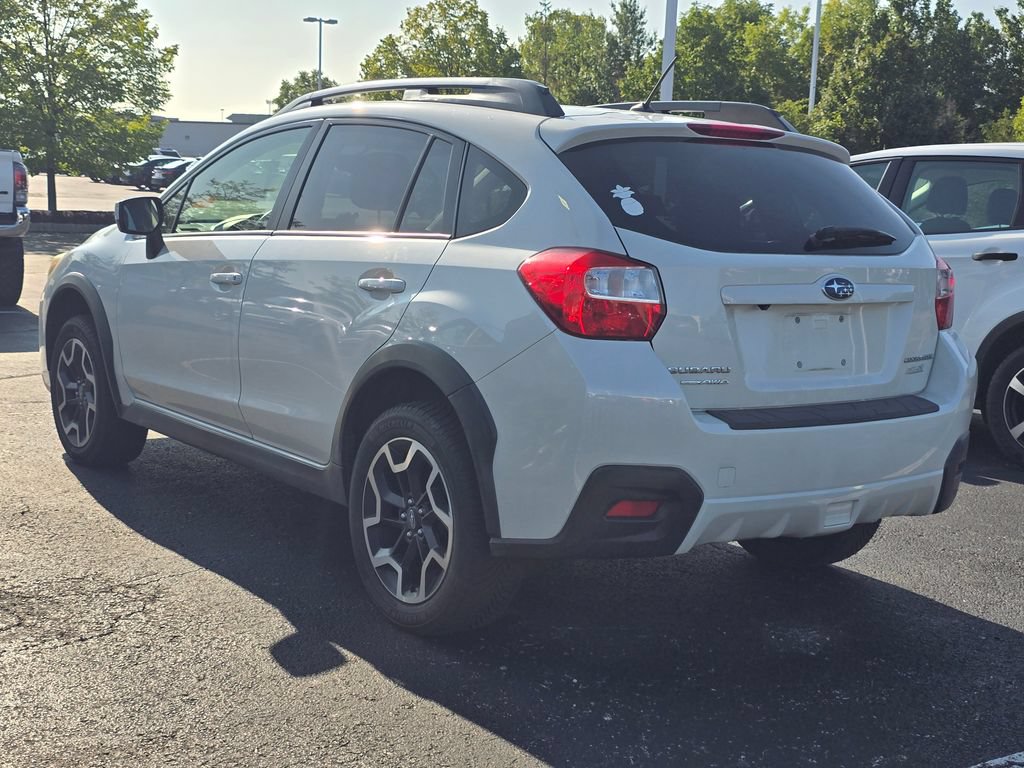 Used 2017 Subaru Crosstrek 2.0i Premium w/ Moonroof Package AWD/4WD image 5