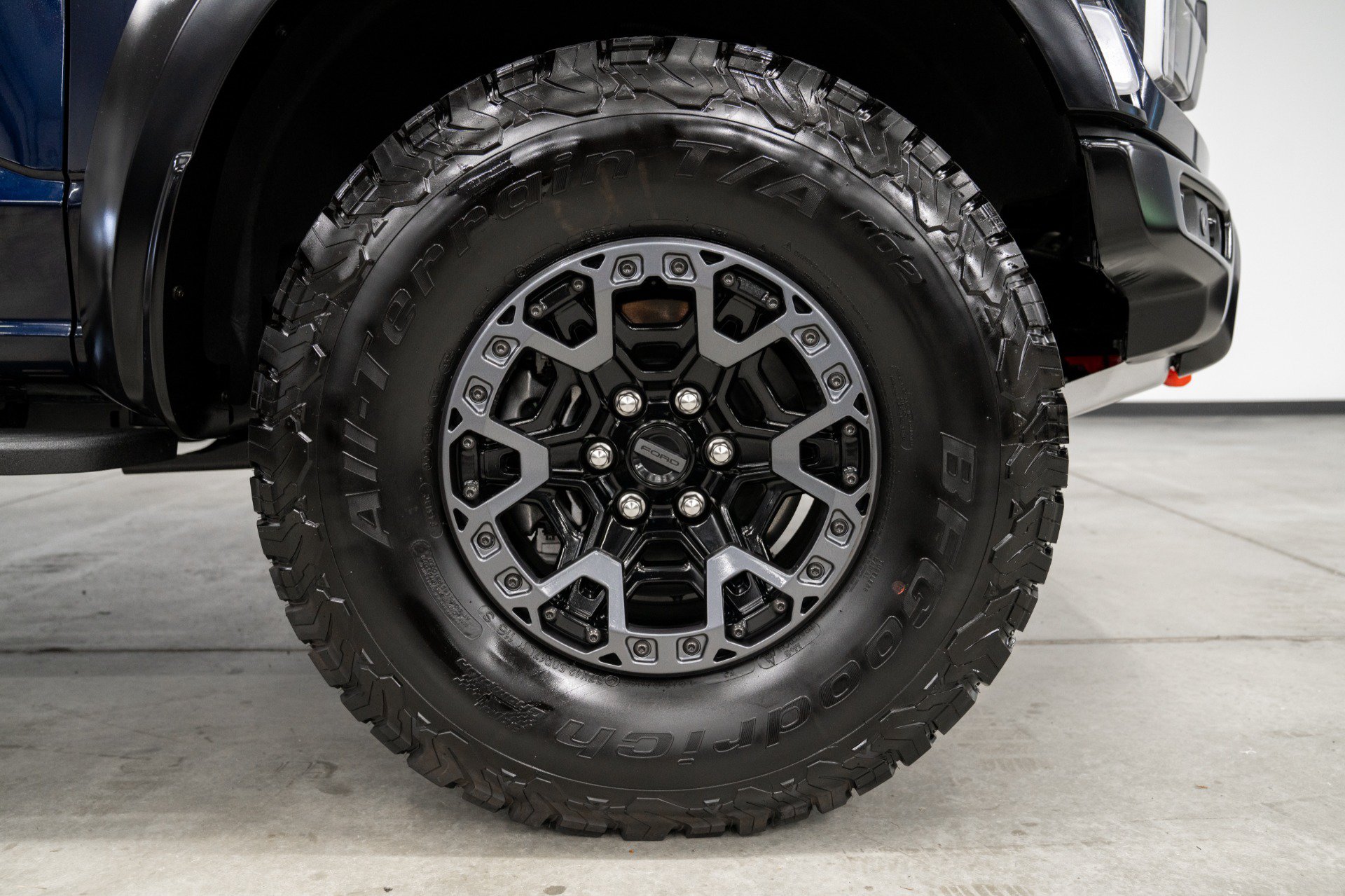 Used 2025 Ford F150 Raptor w/ Equipment Group 803A Raptor R AWD/4WD image 51