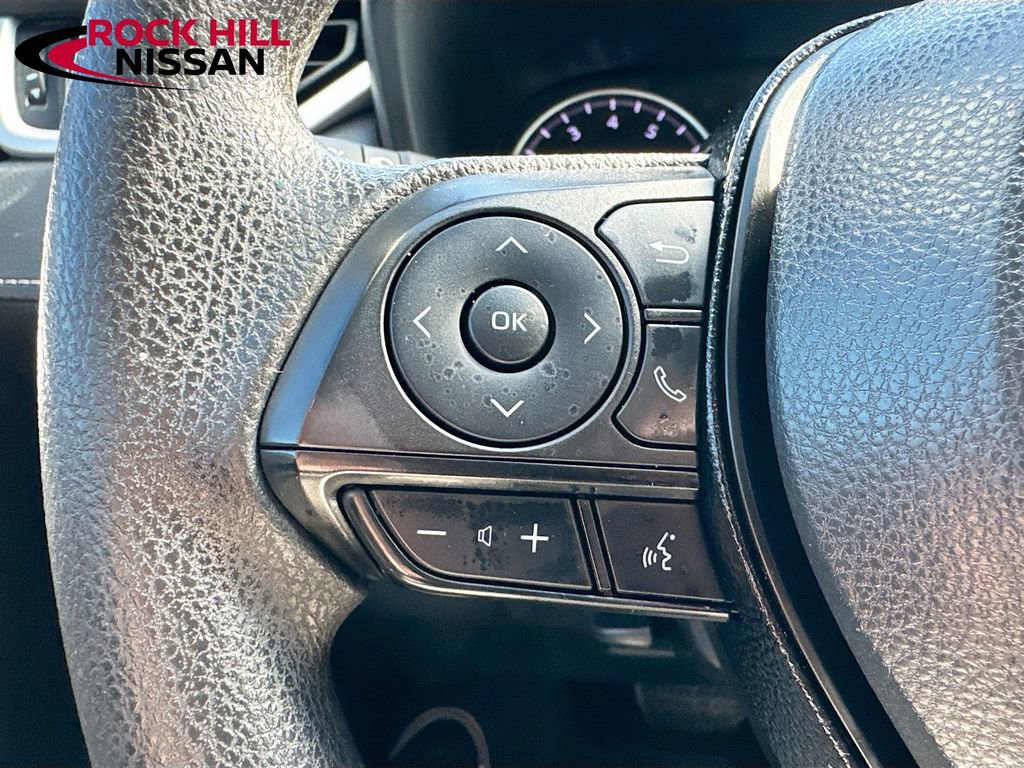 Used 2021 Toyota RAV4 XLE image 9